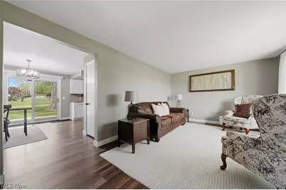 3295 Easton Street NE, Canton, OH 44721 - Photo 8