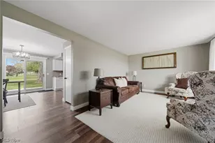 3295 Easton St NE, Canton, OH 44721 - Photo 8