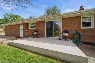 3295 Easton Street NE, Canton, OH 44721 - Photo 32