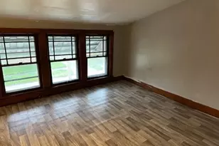 127 Oxford St, Campbell, OH 44405 - Photo 2