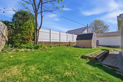 241 King Street, Fairport Harbor, OH 44077 - Photo 30