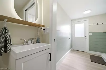241 King Street, Fairport Harbor, OH 44077 - Photo 26