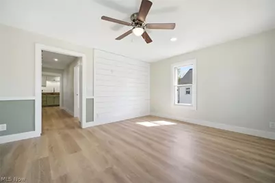 241 King Street, Fairport Harbor, OH 44077 - Photo 6