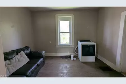 273 S Adams Street, Mansfield, OH 44902 - Photo 8