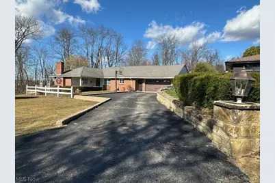 1307 Brightview Drive, East Liverpool, OH 43920 - Photo 2