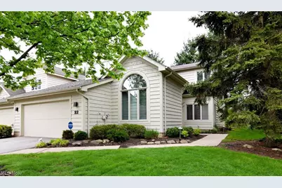 22 Waterford Lane, Beachwood, OH 44122 - Photo 2