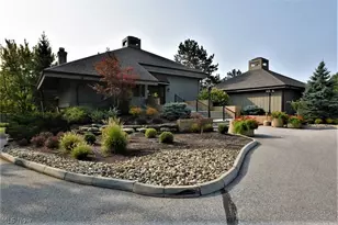 22 Waterford Ln, Beachwood, OH 44122 - Photo 40