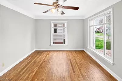 9304 Plymouth Avenue, Garfield Heights, OH 44125 - Photo 4