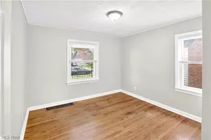 9304 Plymouth Ave, Garfield Heights, OH 44125 - Photo 12