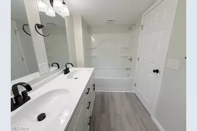 2193 E High Avenue, New Philadelphia, OH 44663 - Photo 18