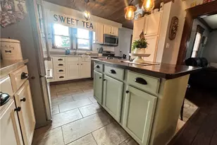 817 Walnut St, Caldwell, OH 43724 - Photo 10