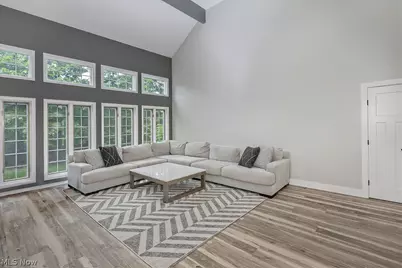 5690 Hartshire Drive, Willoughby, OH 44094 - Photo 6