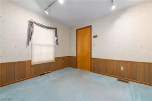 22870 Laramie Dr, Rocky River, OH 44116 - Photo 6