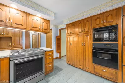 22870 Laramie Drive, Rocky River, OH 44116 - Photo 14