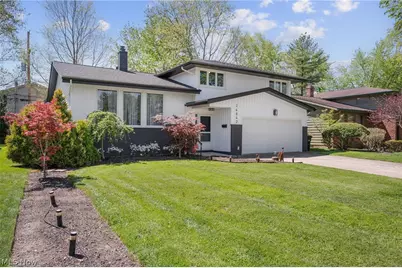24042 Greenlawn Avenue, Beachwood, OH 44122 - Photo 2