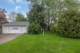 9609 Alexander Rd, Garfield Heights, OH 44125 - Photo 28