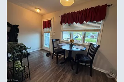 4648 Oak Point Road, Lorain, OH 44053 - Photo 6