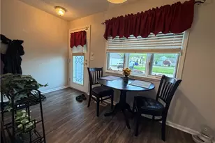 4648 Oak Point Rd, Lorain, OH 44053 - Photo 6