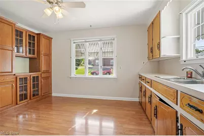 2953 Gibbs Avenue NE, Canton, OH 44714 - Photo 8