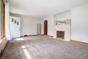 2953 Gibbs Ave NE, Canton, OH 44714 - Photo 4