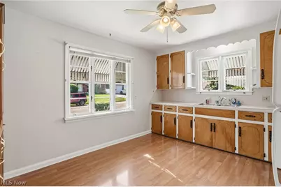 2953 Gibbs Avenue NE, Canton, OH 44714 - Photo 6