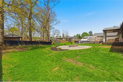 11351 Wilhurst Avenue NE, Hartville, OH 44632 - Photo 2