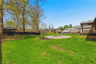 11351 Wilhurst Ave NE, Hartville, OH 44632 - Photo 2