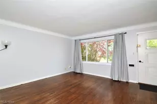 1098 Homestead Rd, South Euclid, OH 44121 - Photo 2