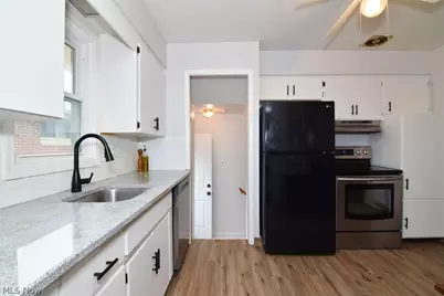 1098 Homestead Road, South Euclid, OH 44121 - Photo 8