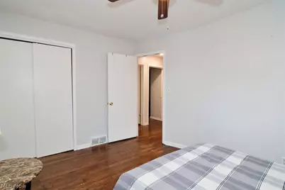 1098 Homestead Road, South Euclid, OH 44121 - Photo 16
