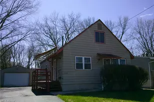 1168 Jeanie J Ave, Akron, OH 44310 - Photo 2