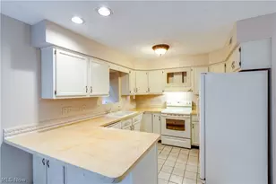600 Hilltop Terrace, Tallmadge, OH 44278 - Photo 8