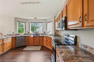 859 Kings Cross Dr, Wadsworth, OH 44281 - Photo 18