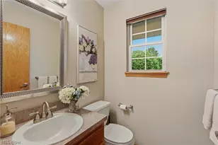 859 Kings Cross Dr, Wadsworth, OH 44281 - Photo 32