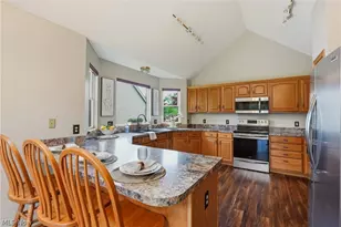 859 Kings Cross Dr, Wadsworth, OH 44281 - Photo 16