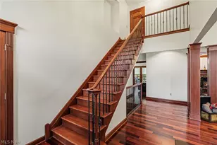 6291 Maypine Farm Blvd, Highland Heights, OH 44143 - Photo 4