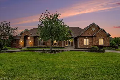 6291 Maypine Farm Boulevard, Highland Heights, OH 44143 - Photo 1