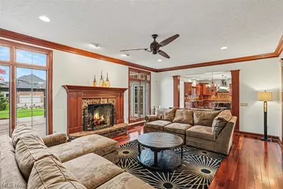 6291 Maypine Farm Boulevard, Highland Heights, OH 44143 - Photo 6