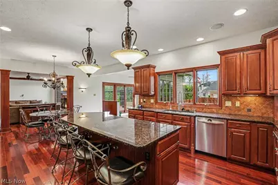 6291 Maypine Farm Boulevard, Highland Heights, OH 44143 - Photo 12