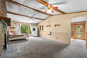 54321 Colerain Pike, Martins Ferry, OH 43935 - Photo 10