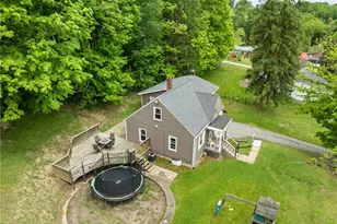 54321 Colerain Pike, Martins Ferry, OH 43935 - Photo 6