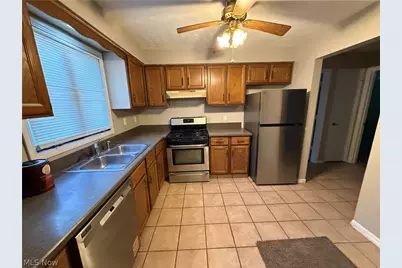 918 Pearson Circle #2, Boardman, OH 44512 - Photo 4