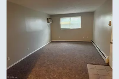 918 Pearson Circle #2, Boardman, OH 44512 - Photo 2