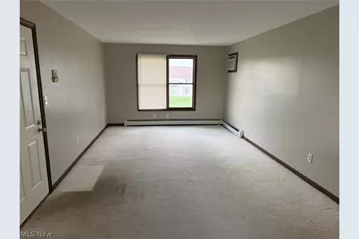 912 Pearson Circle #5, Boardman, OH 44512 - Photo 2