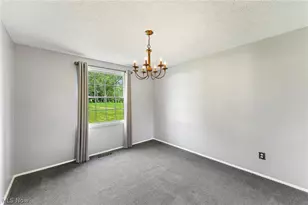 6163 Westington Dr, Canfield, OH 44406 - Photo 8
