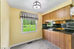 6163 Westington Dr, Canfield, OH 44406 - Photo 10