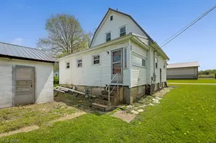 215 E Pennsylvania Ave, Sebring, OH 44672 - Photo 38