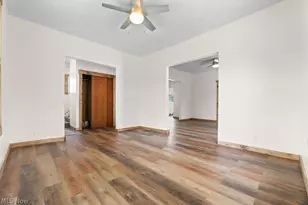 215 E Pennsylvania Ave, Sebring, OH 44672 - Photo 10