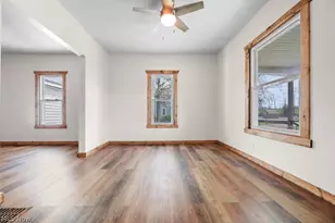 215 E Pennsylvania Ave, Sebring, OH 44672 - Photo 8