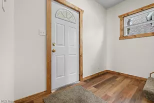 215 E Pennsylvania Ave, Sebring, OH 44672 - Photo 6